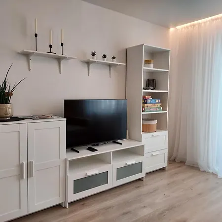 Vasaros Estrados Apartamentai, Self Check-in, Free Parking Apartment *